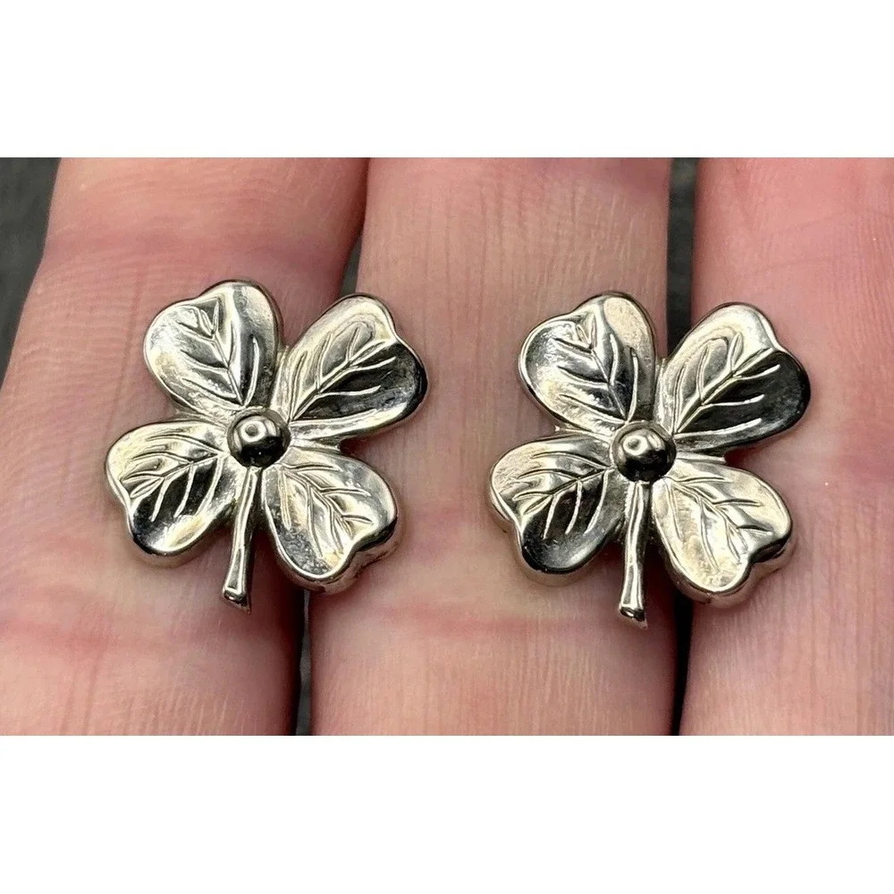 Vintage Shamrock Clover Silver Tone Cufflinks Men's Formal Wear